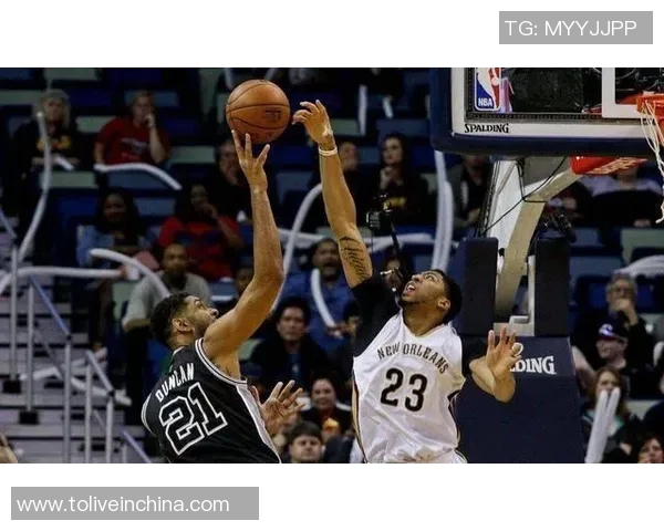 福克斯顶替字母哥入选全明星，马刺时隔7年再现双星